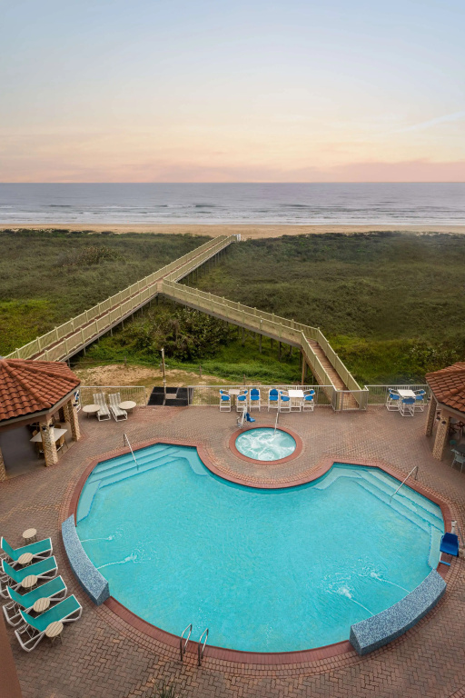 Beach & Waterfront