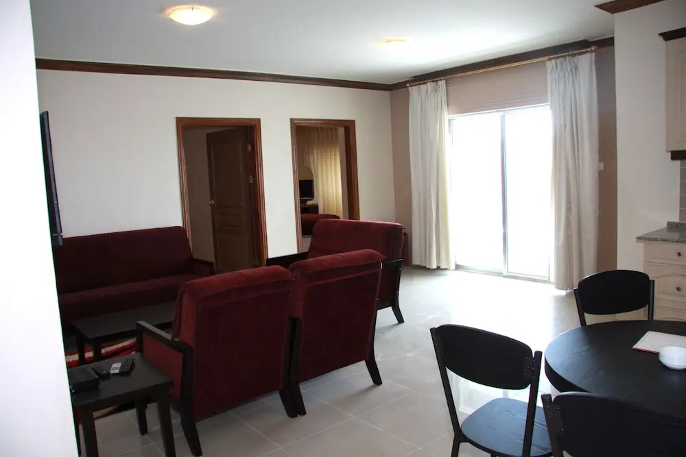2 Bedrooms Club Suite