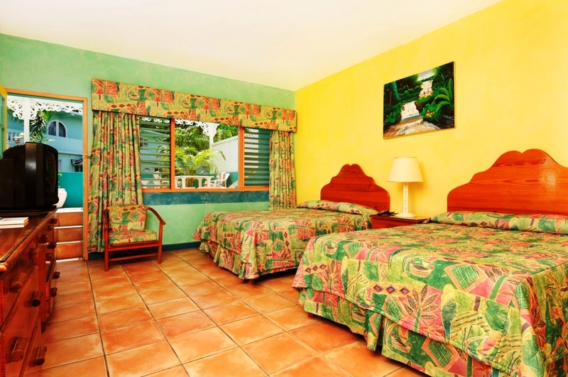 Doctors Cave Beach Hotel - Chambres