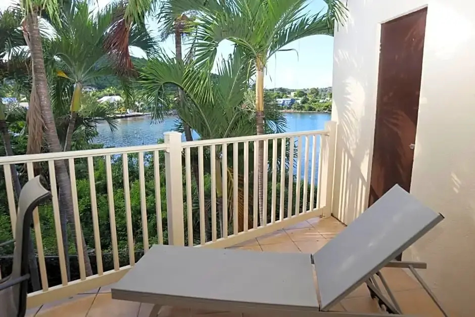 1 Bedroom Villa with sea view