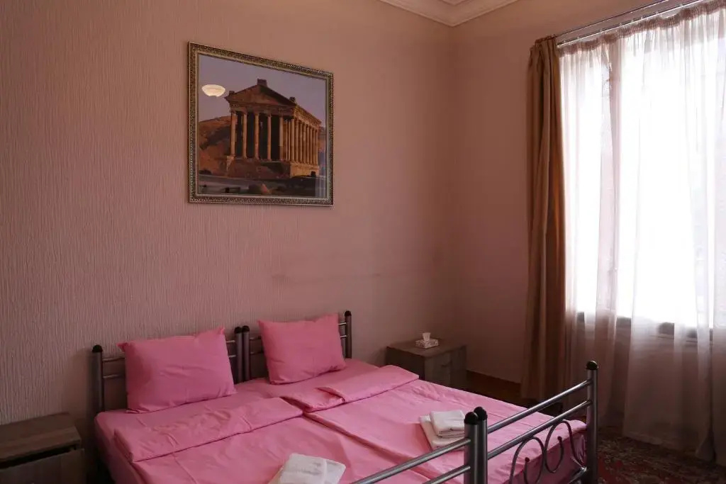 Economy Double room (twin beds)