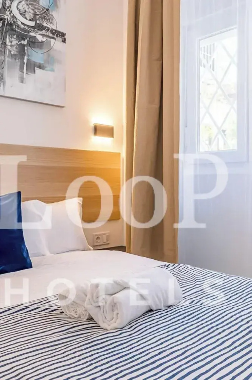 Basic Double room (full double bed)
