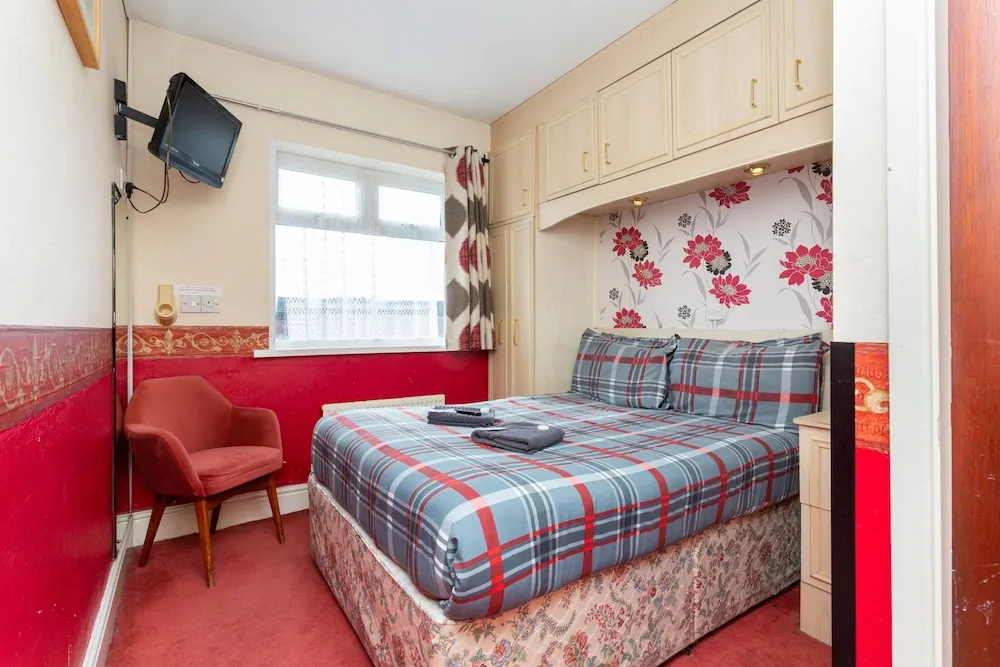 Economy room