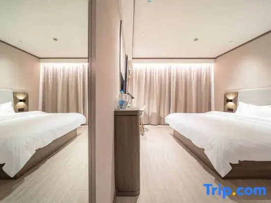 Superior Double room (full double bed)