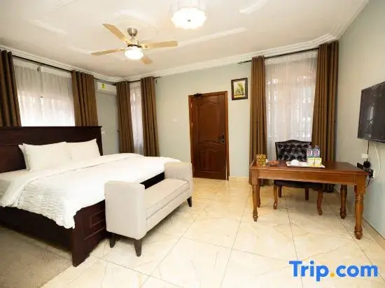 Deluxe Double room (full double bed)