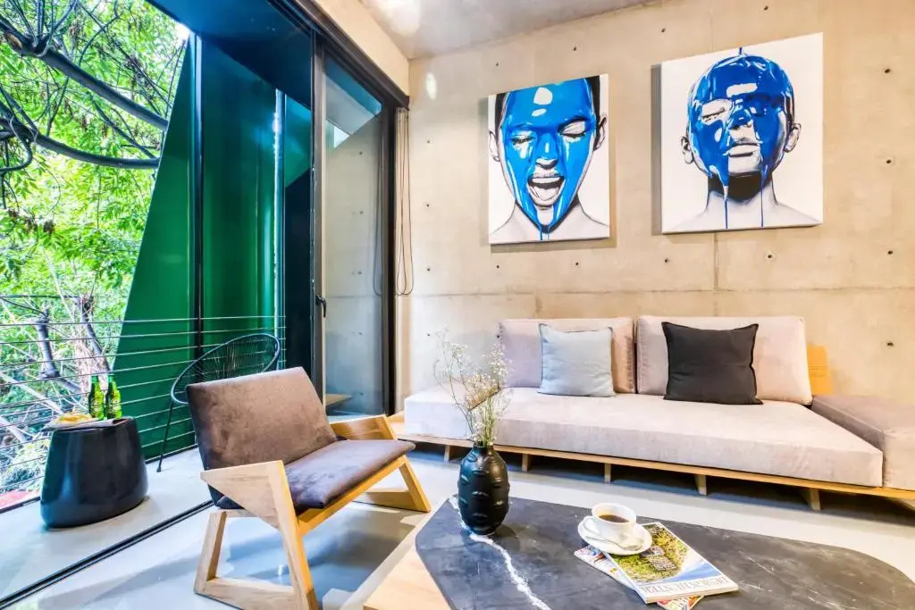 Suite with balcony