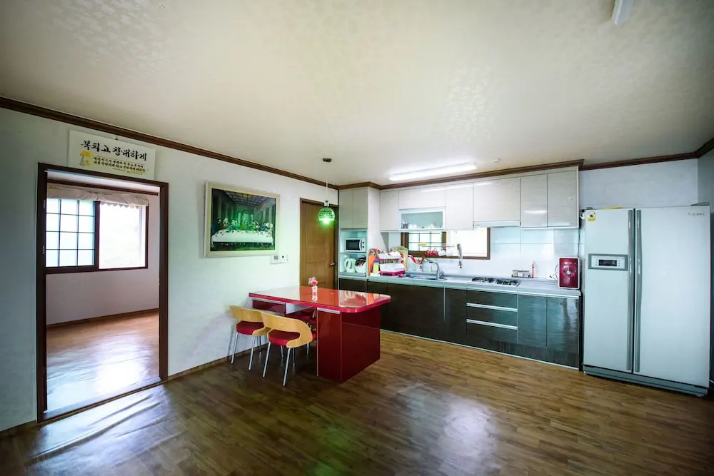 Dalbit Maru Pension — 3