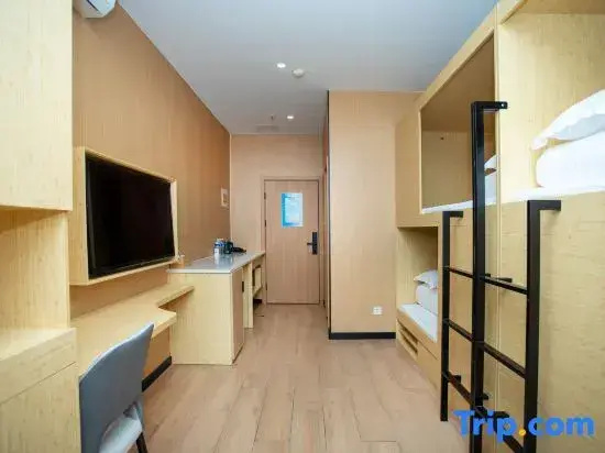 Bed in Dorm (male dorm)