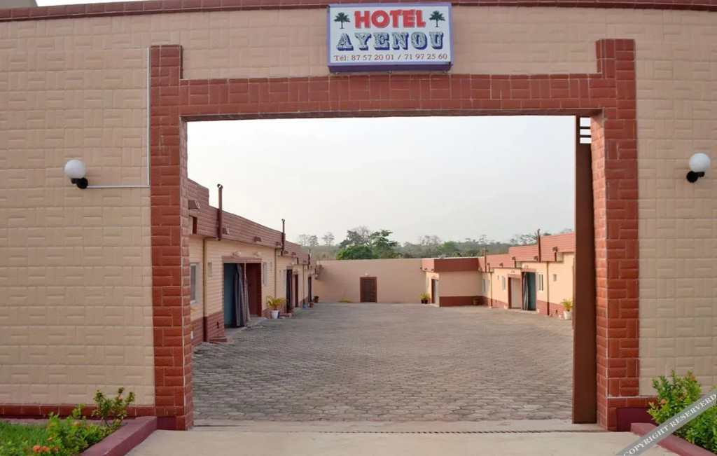 Hotel Ayenou