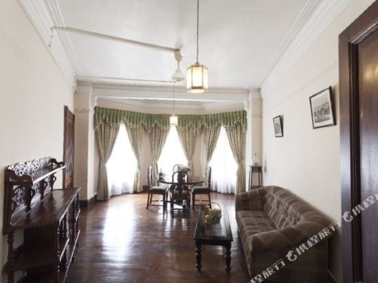 Queen's Hotel
