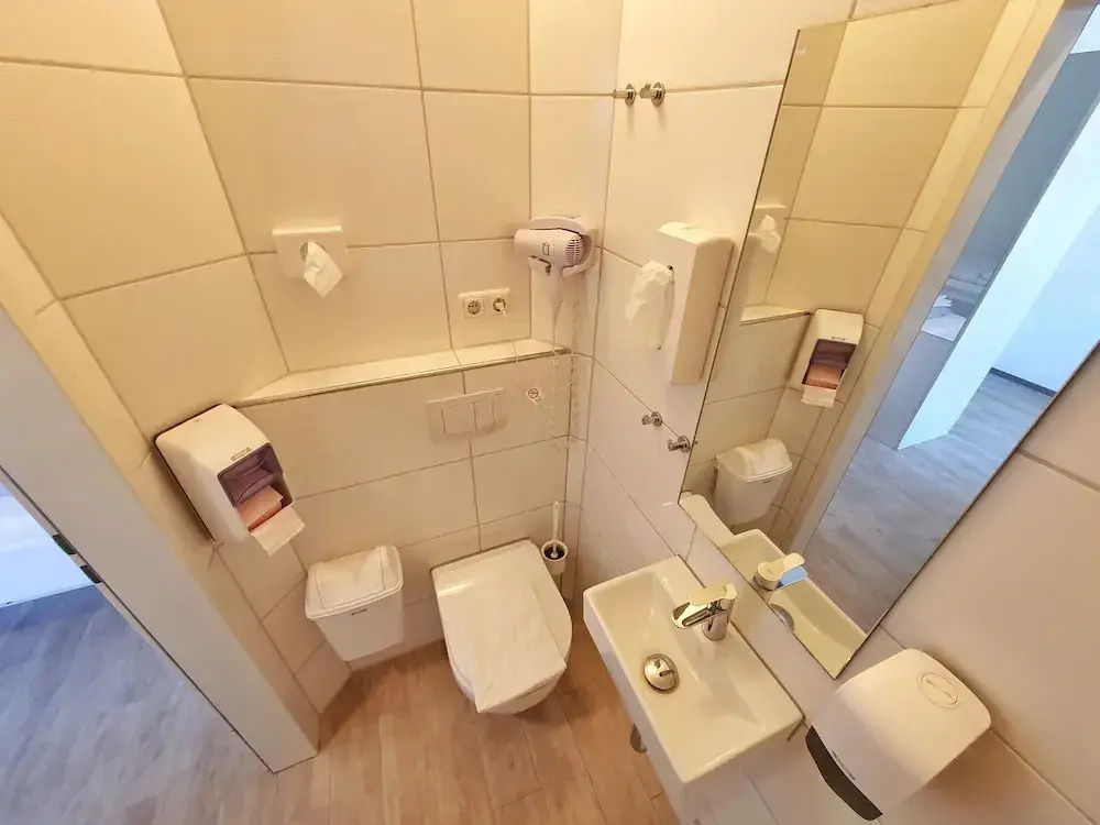 Double Apartment (full double bed)