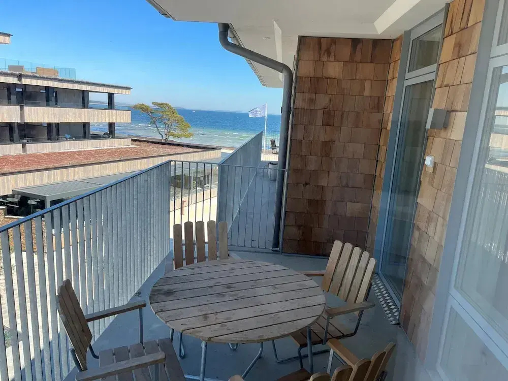 Balcony & Terrace
