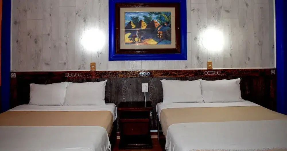 Deluxe Double room (full double bed)