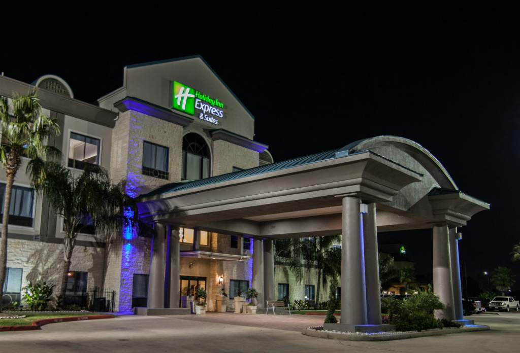Holiday Inn Express Hotel & Suites Houston-Alvin by IHG