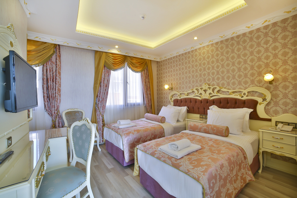 Nayla Palace Hotel — 2