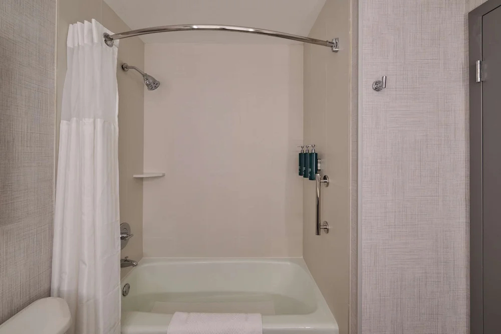 DoubleTree by Hilton Buena Park - Chambres