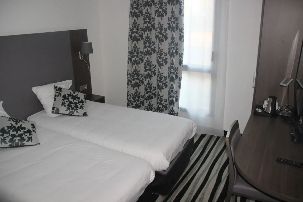 Afficher la photo 6 — Hôtel Kyriad Saint Quentin en Yvelines - Montigny