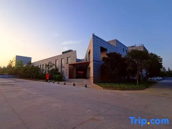Zhongzhou Yihe Hotel