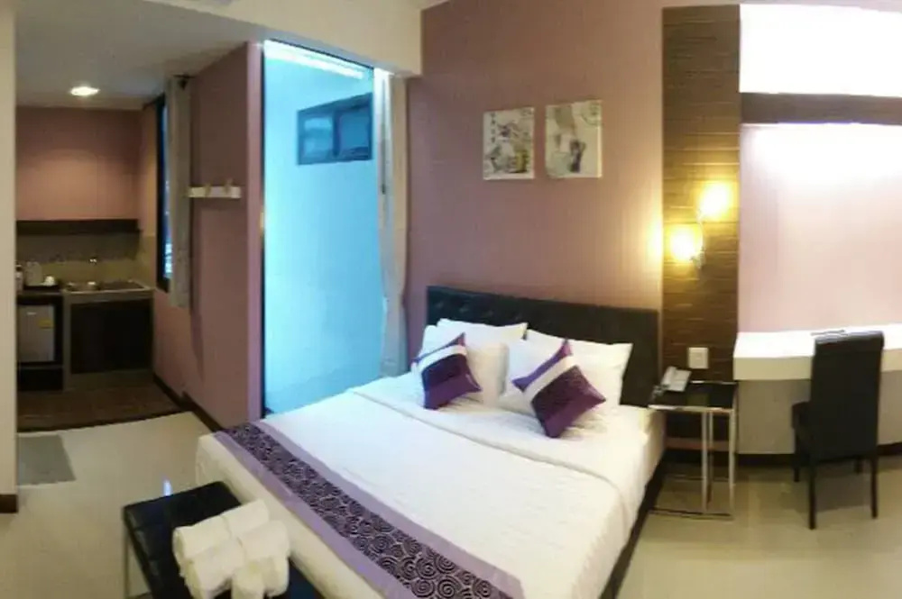 Standard Double room (full double bed)