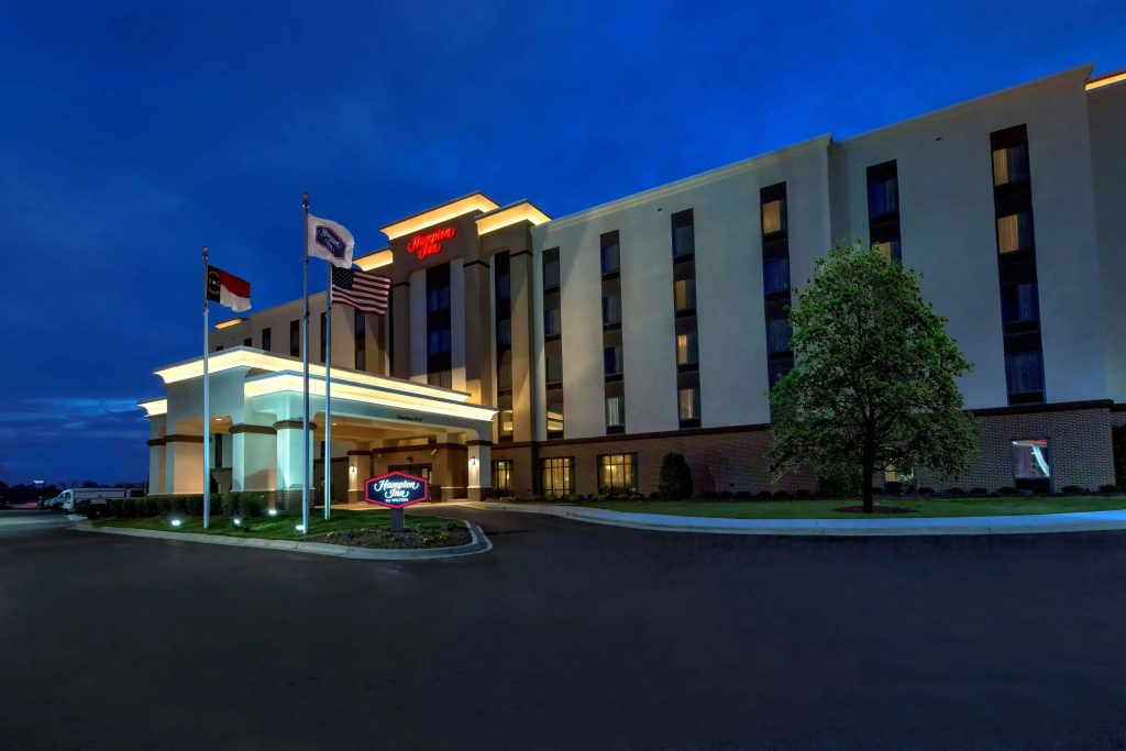 Hampton Inn by Hilton Dunn