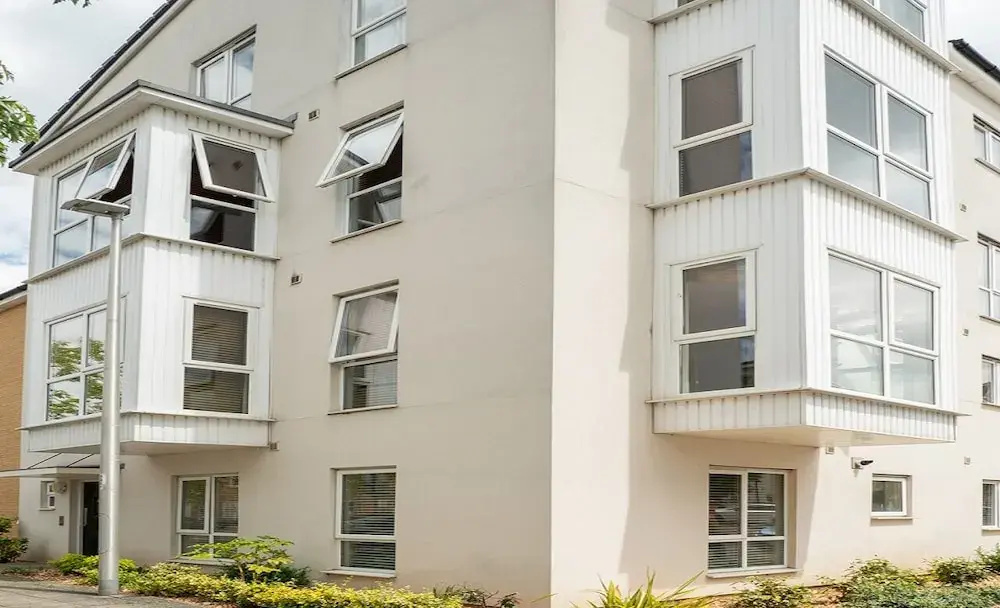 Open plan 2 Bedroom Apartment