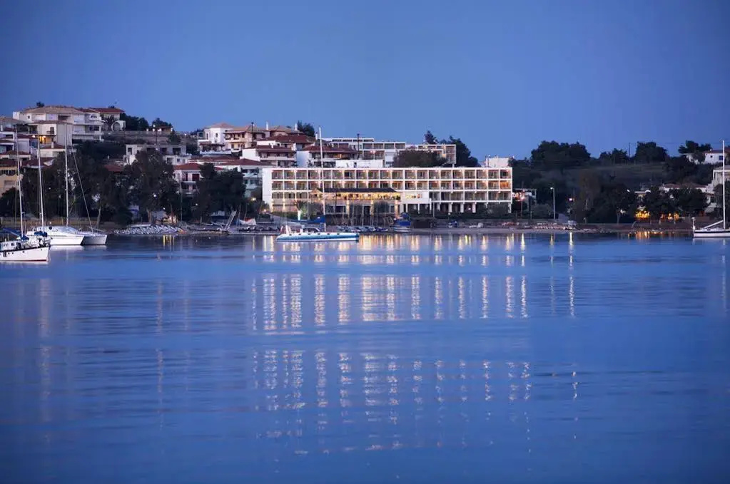 Nautica Bay Hotel