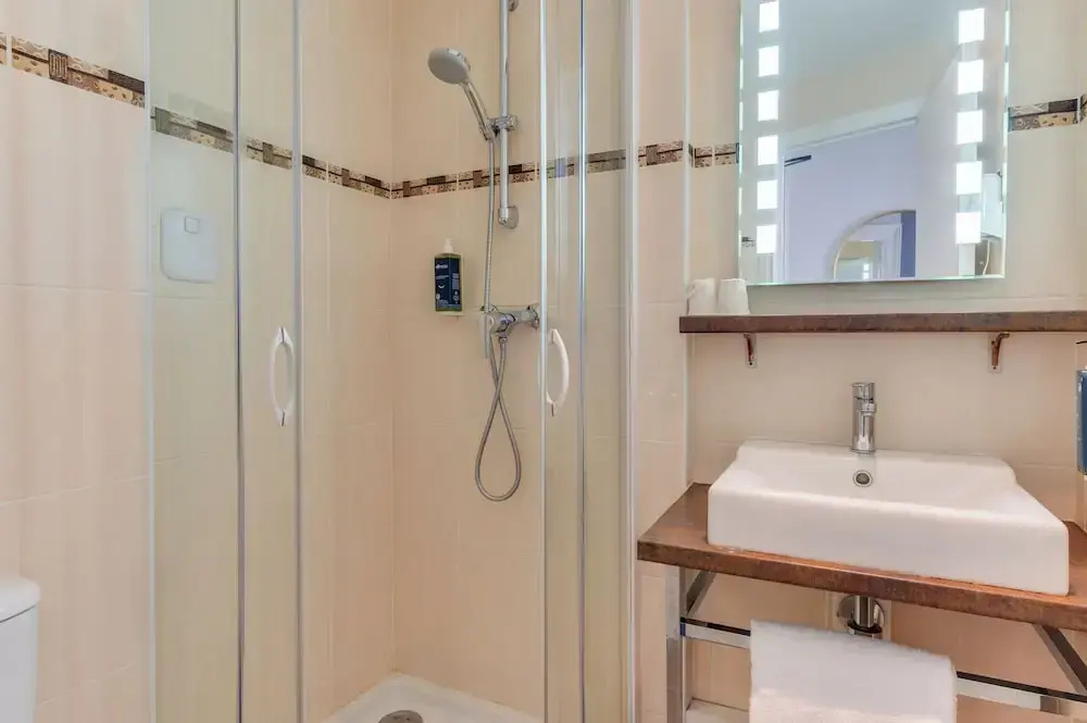 BRIT HOTEL CONFORT CLERIA LORIENT Centre - Chambres