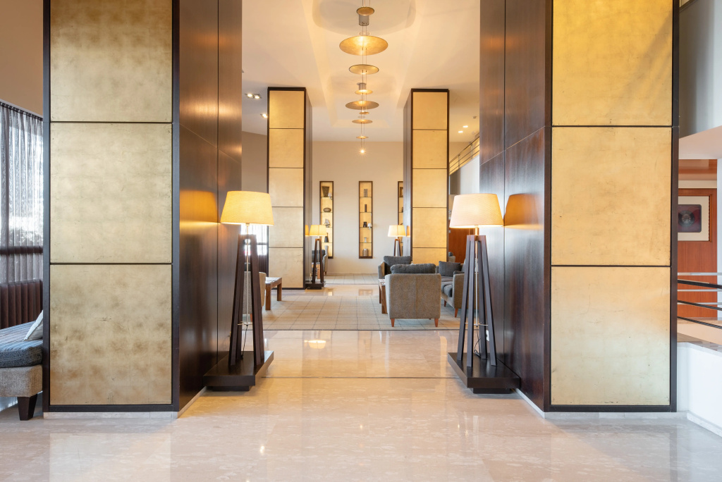 Lobby & Reception