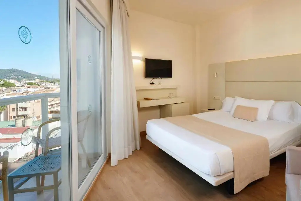 Economy Double room full double bed