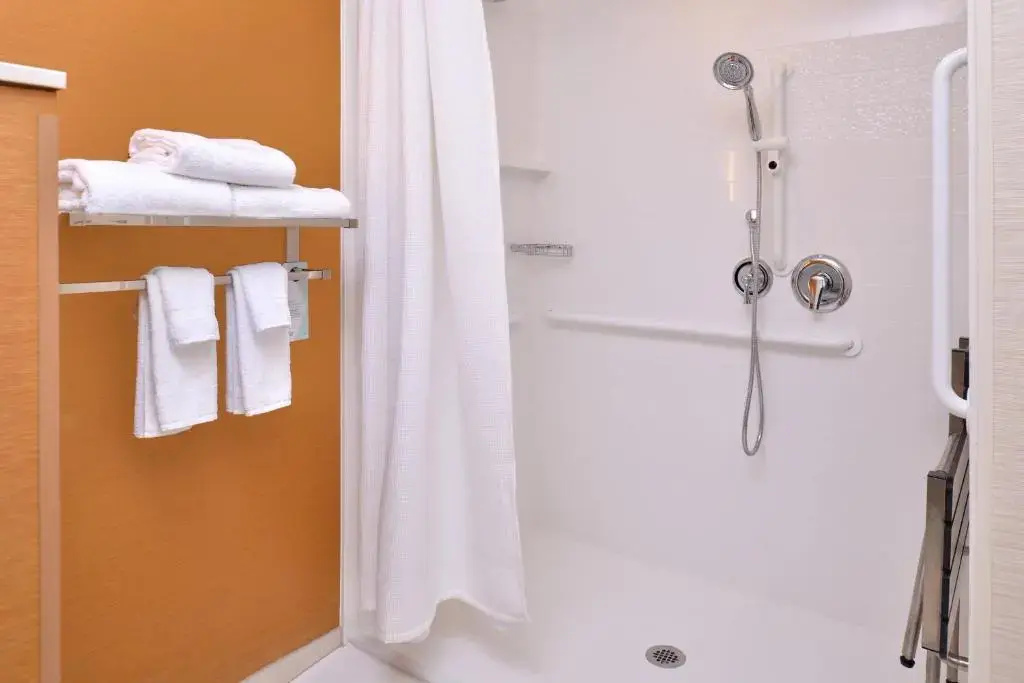 Fairfield Inn & Suites Sacramento Airport Woodland - Chambres