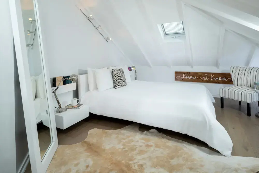 Alexander's Guesthouse - Adults Only - Chambres