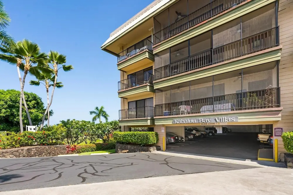 Big Island Kahaluu Bay Villas by Coldwell Banker Island Vacations