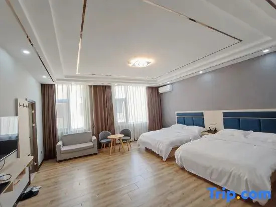 Qujing Jingxuan Hotel