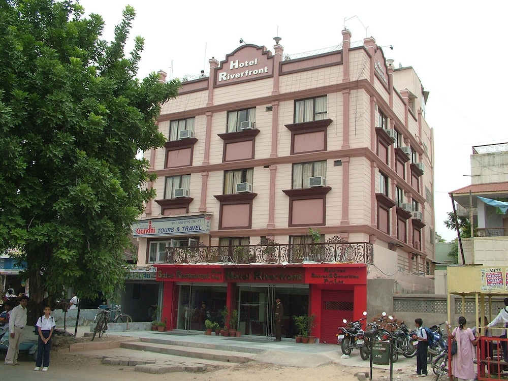 Hotel Riverfront
