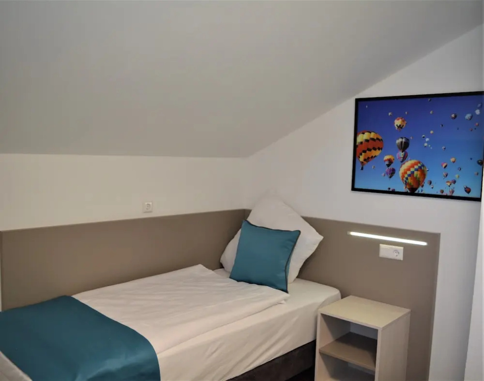 Standard Single room with city view