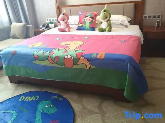 Deluxe Family Suite