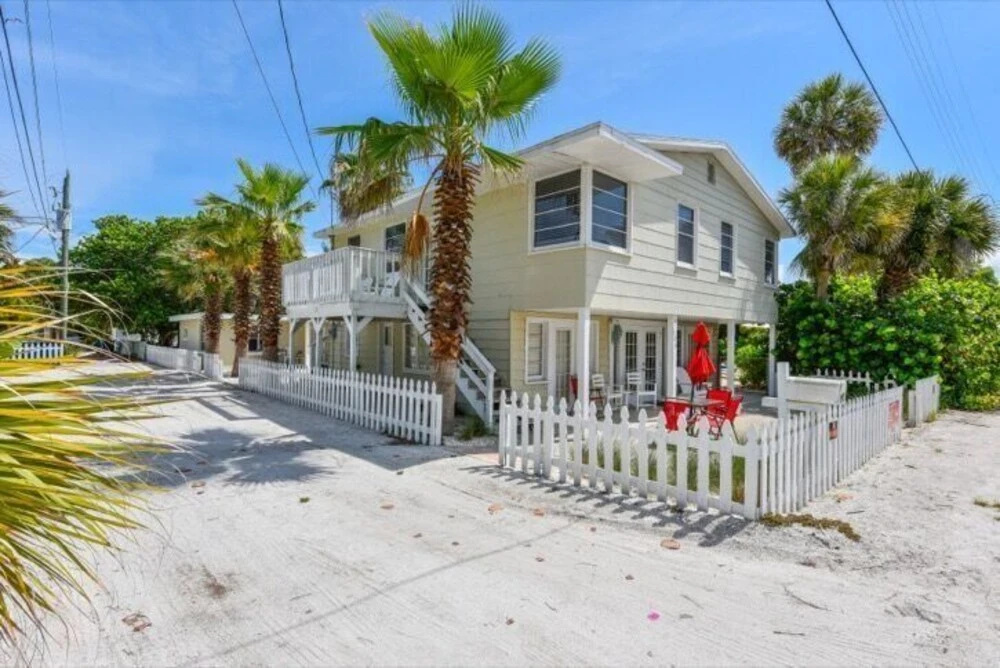 106 30th St 4 Bedroom Home