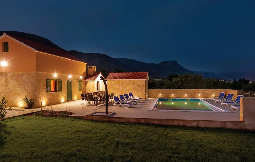 Holiday Home Lucija