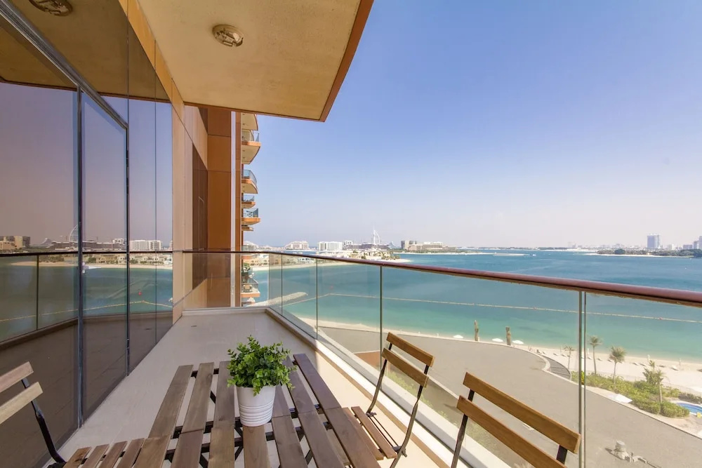 Beach & Waterfront