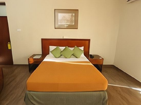 Hikkaduwa Beach Resort