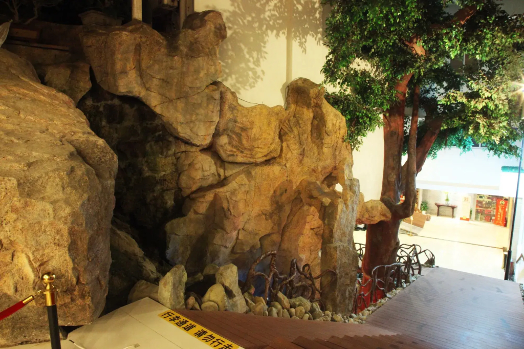 Huangshan Zhongrui Huayi Hotel - фото 5