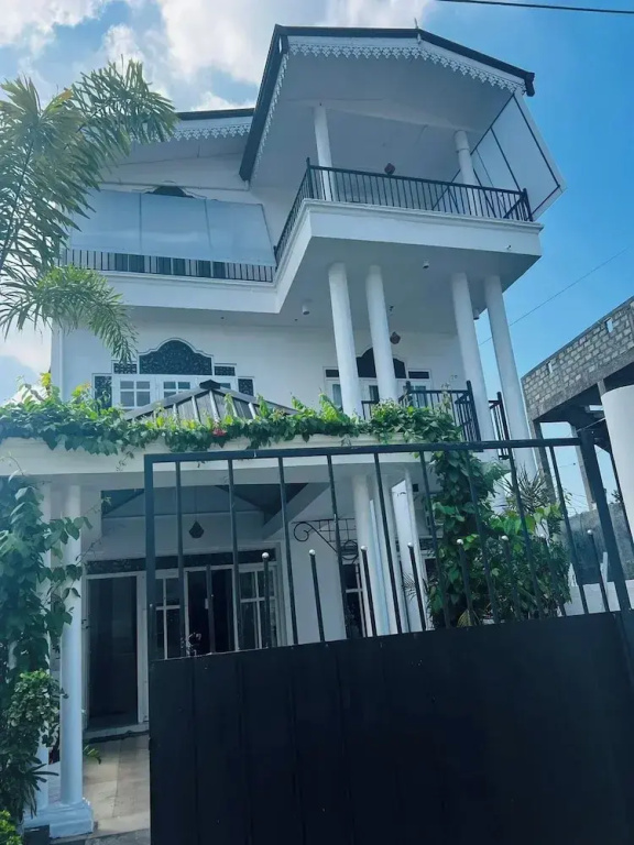 Ramlyn Guesthouse & Restaurant