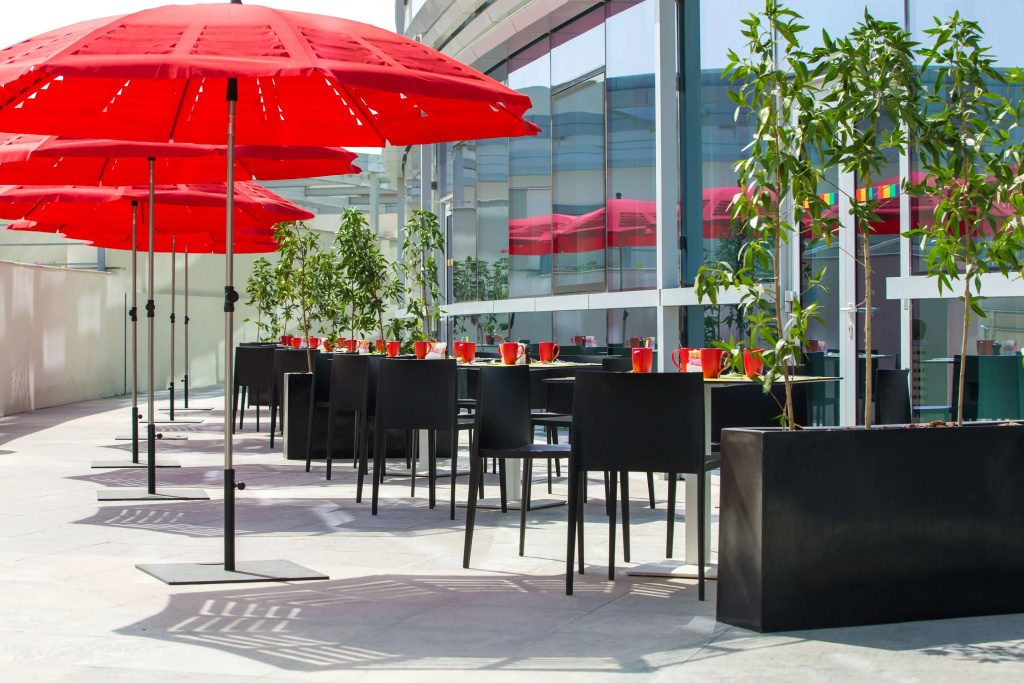 Park Inn by Radisson Dubai Motor City - 2