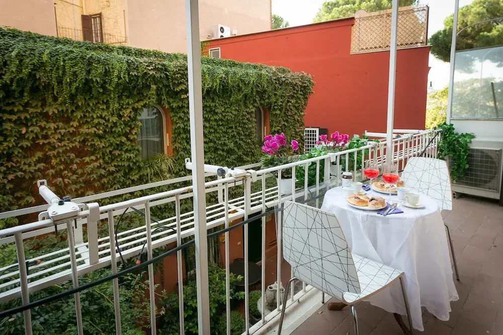 Balcony & Terrace