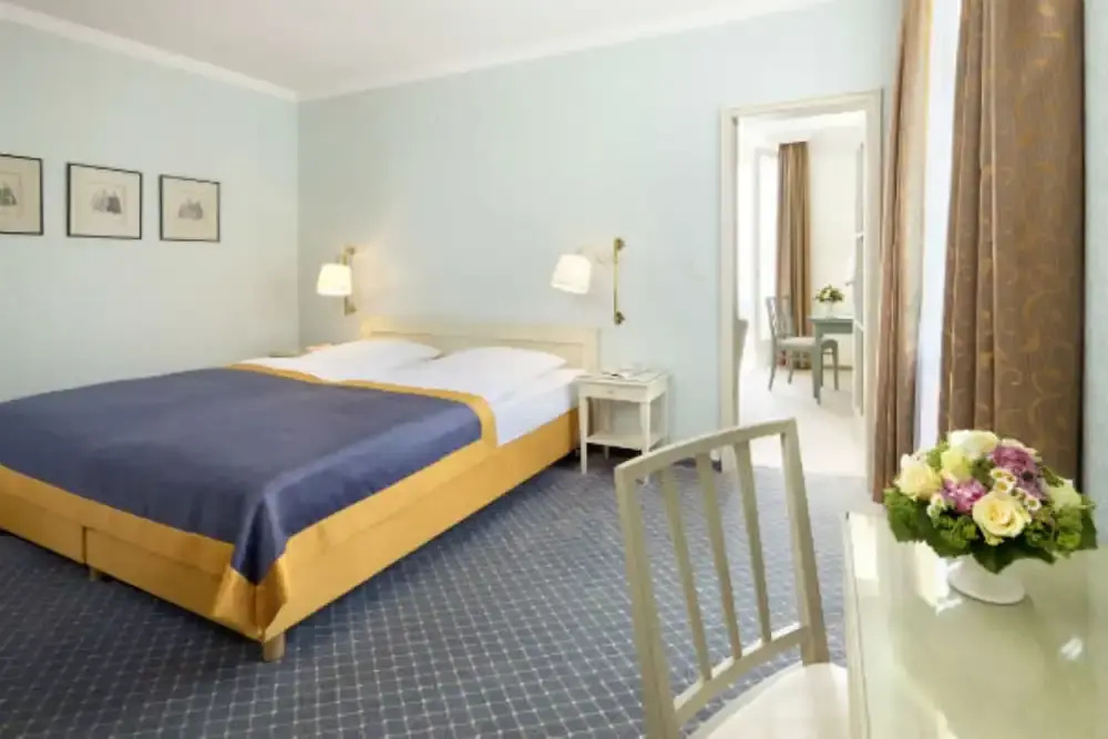 Suite with balcony