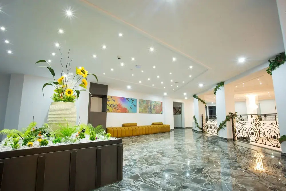 De Signature Tower Hotel