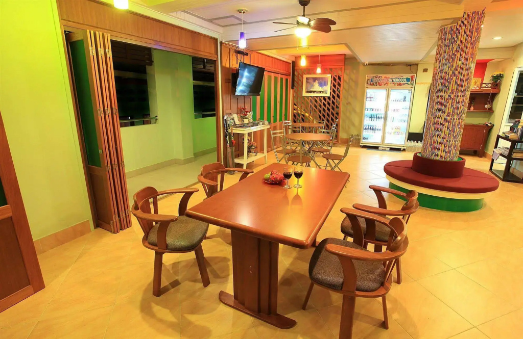 Hotel photo 13