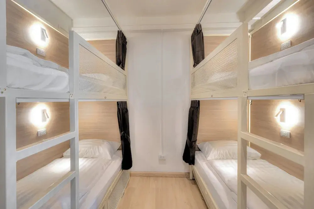 Отель The Ostel Hostel Bangkok в Бангкоке
