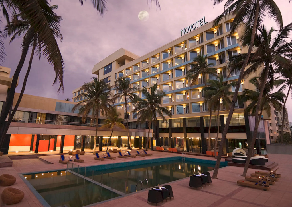 Novotel Mumbai Juhu Beach Hotel - фото 35