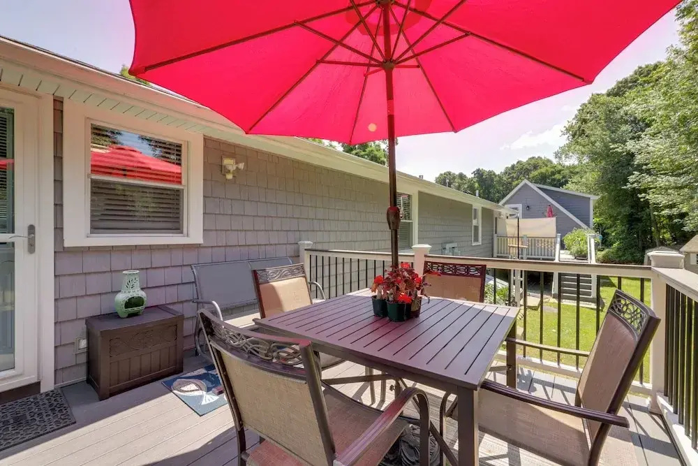 Coastal Getaway w/ Porch, 2 Mi to Niantic Beach!